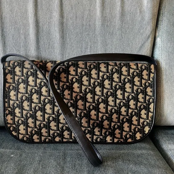 Authentic Vintage Dior bag - Picture 2 of 11